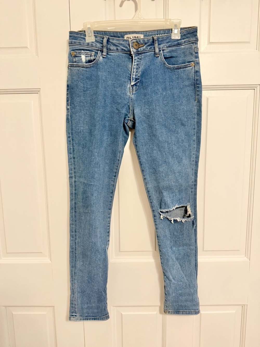 DL1961 Margaux Ankle Skinny Instasculpt Jeans Distressed Knee Size 28 Stretch